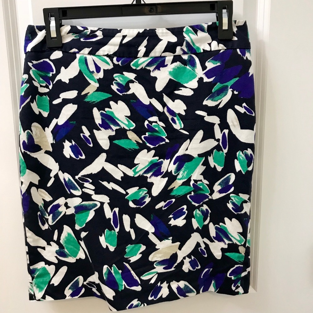 Loft pencil skirt - size 2